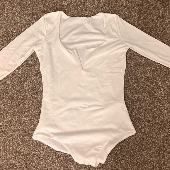 Womens Long Sleeve Bodycon Bodysuit Deep V-Neck Stretchy Leotard Top - Picture 1 of 4